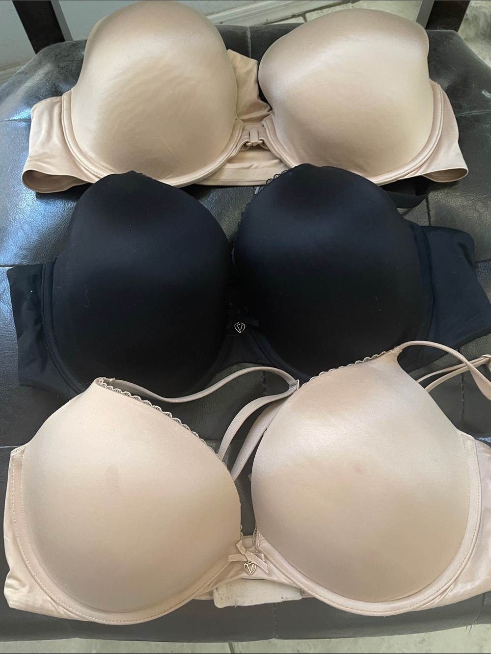 Victoria's Secret Body by Victoria 3 bras in size 38d